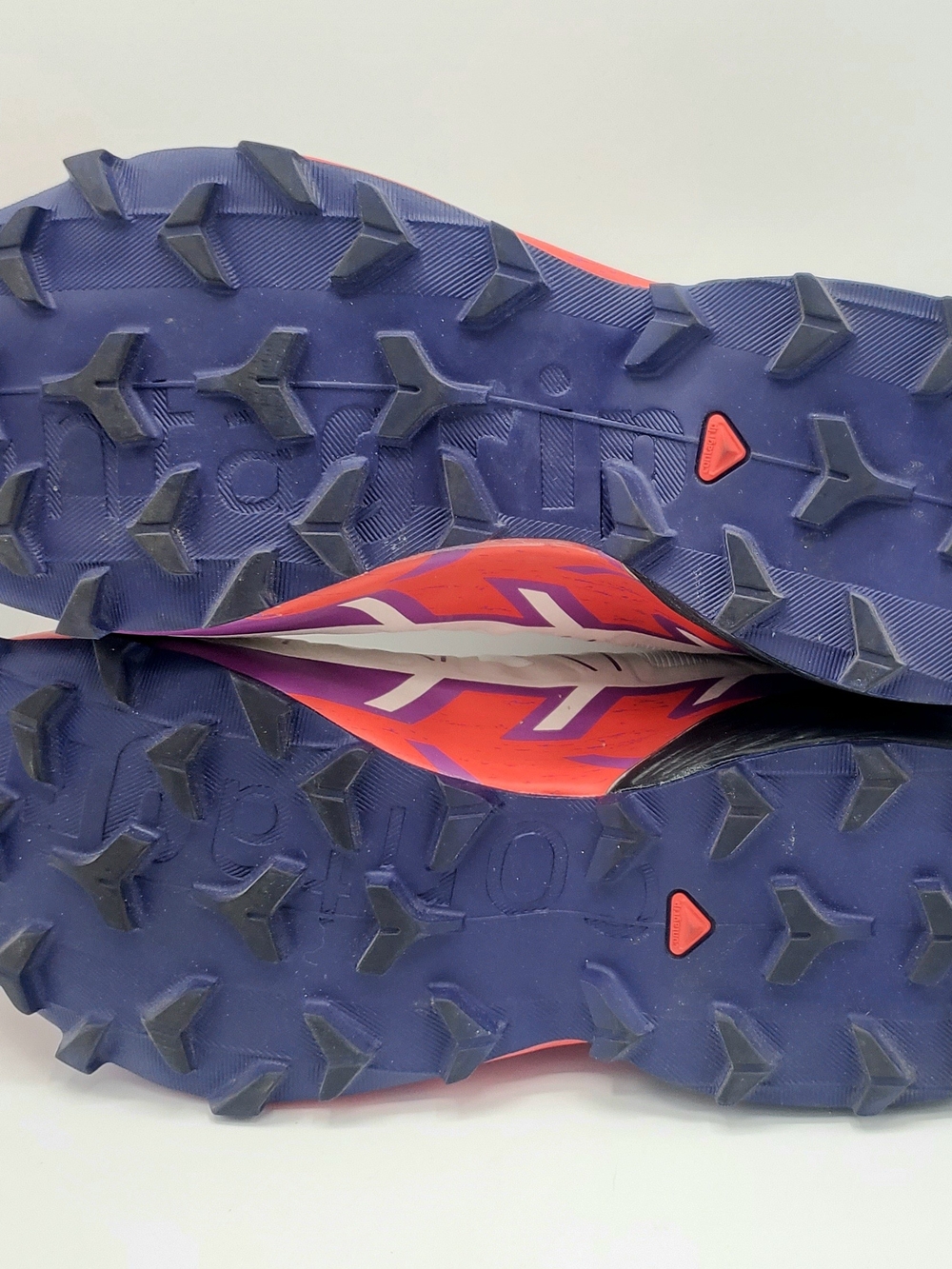 Salomon Women’s White Purple Orange Trail Sneakers - Picture 4 of 6